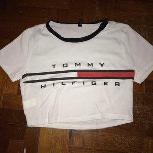 white tommy hilfiger crop top